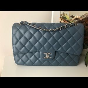 EUC Chanel Jumbo Classic Double Flap
